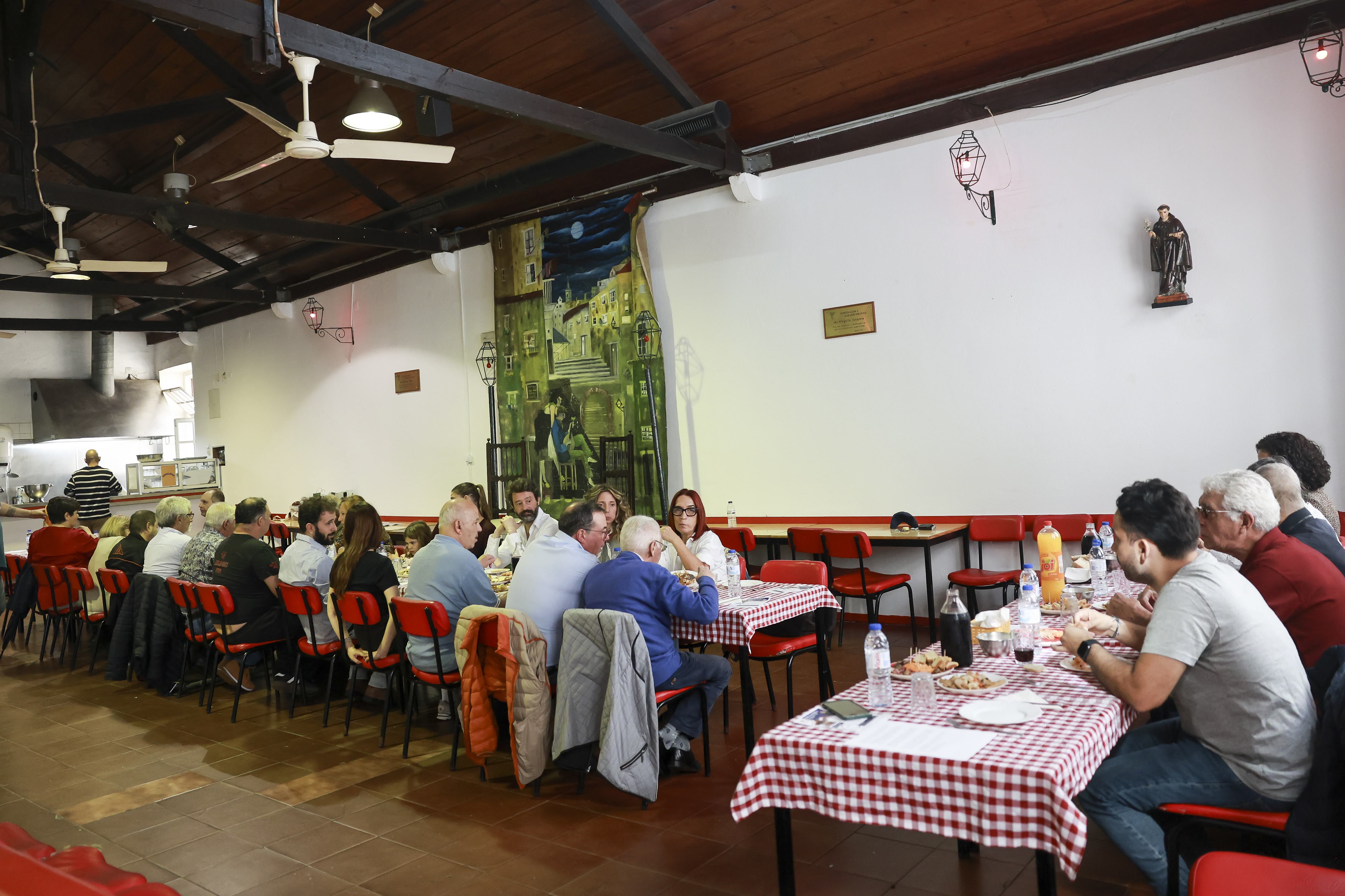 medalha de mérito associativo Lisboa, 01/11/2025 - Entrega da medalha de mérito associativo a Virgilio Teixeira.
Adicense
Fotos: Natacha Cardoso